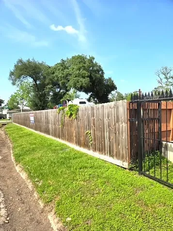 43 N Wickerwood Street Houston TX 77080