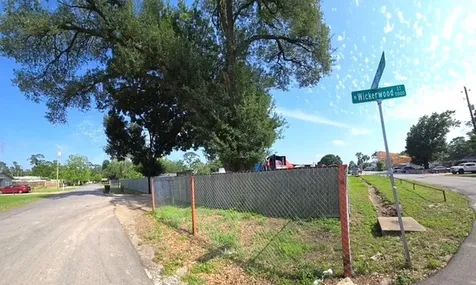43 N Wickerwood Street Houston TX 77080