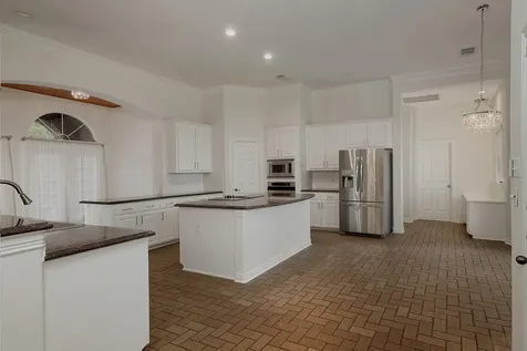 11 Lansdowne The Woodlands TX 77382