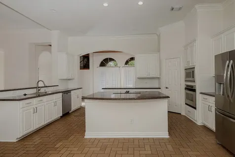 11 Lansdowne The Woodlands TX 77382