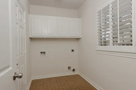 11 Lansdowne The Woodlands TX 77382