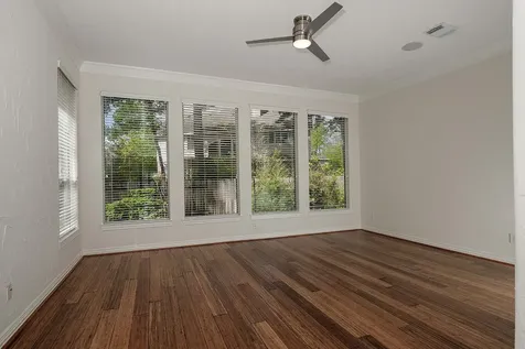 11 Lansdowne The Woodlands TX 77382
