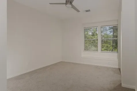11 Lansdowne The Woodlands TX 77382