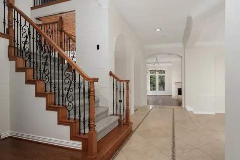 11 Lansdowne The Woodlands TX 77382