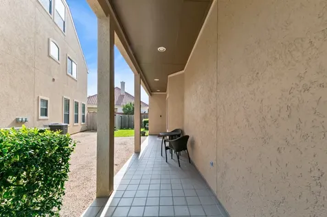 2922 Royal Oaks Crest Houston TX 77082
