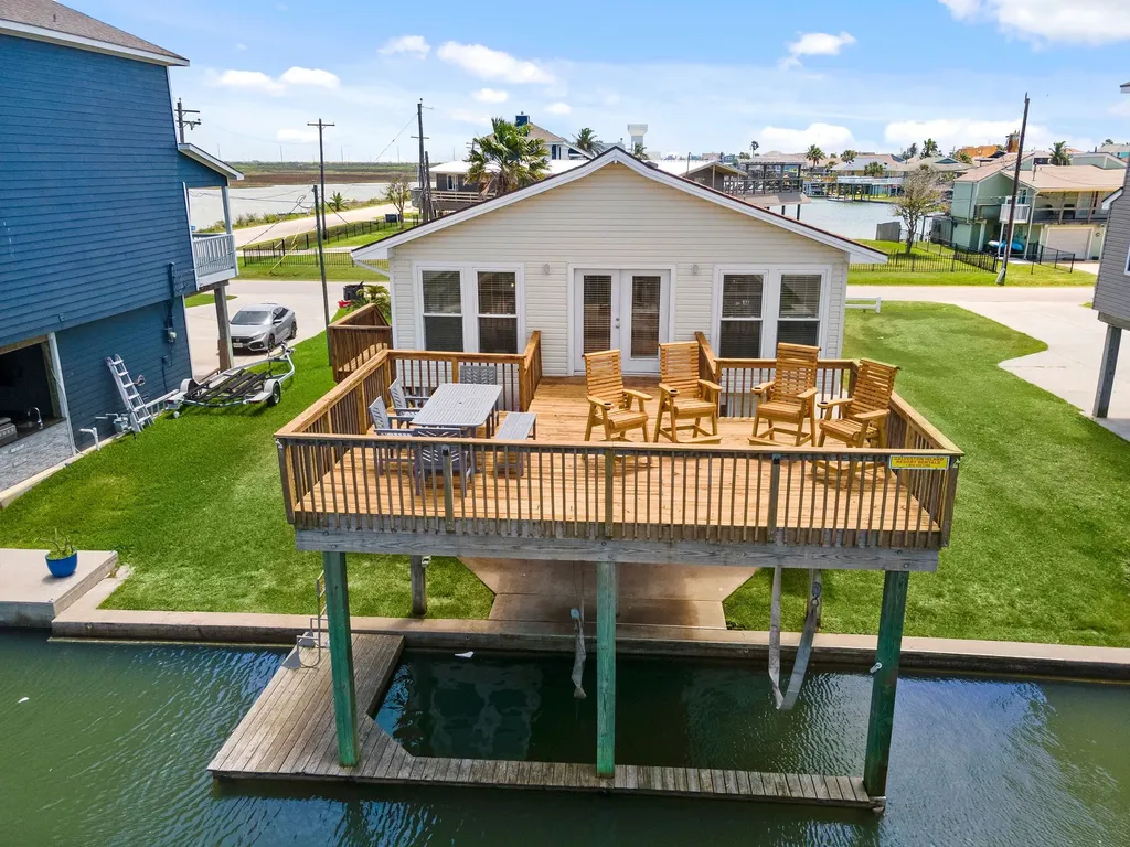 16506 Tampico Way Galveston TX 77554