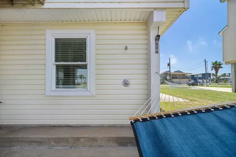 16506 Tampico Way Galveston TX 77554