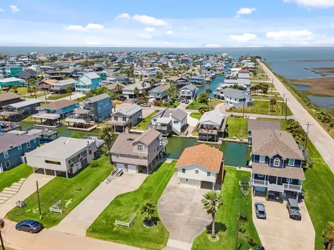 16506 Tampico Way Galveston TX 77554