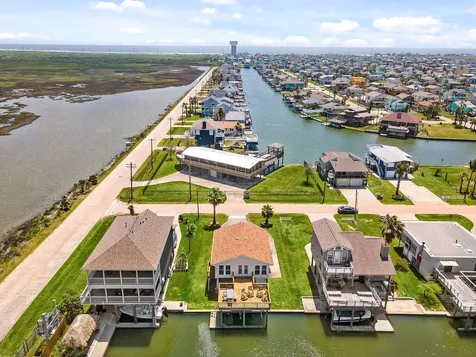 16506 Tampico Way Galveston TX 77554