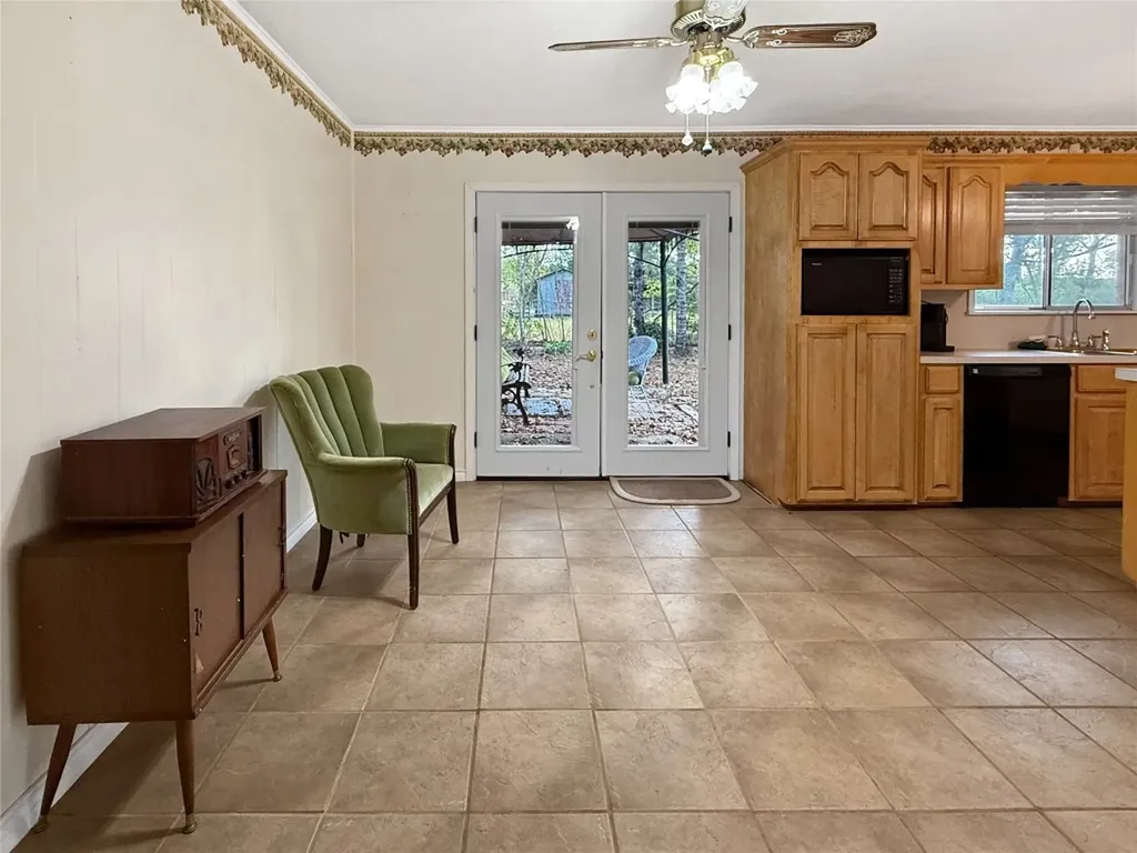 2570 County Road Woodville TX 75979