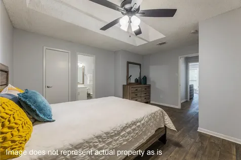 1903-S17 Place Rebecca Lane Houston TX 77090