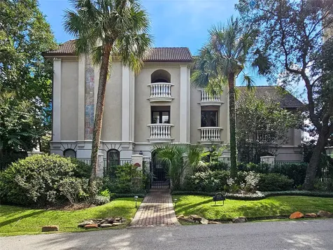 1221 Wynden Court Houston TX 77056