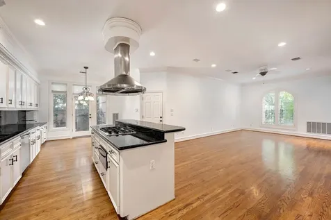 1221 Wynden Court Houston TX 77056