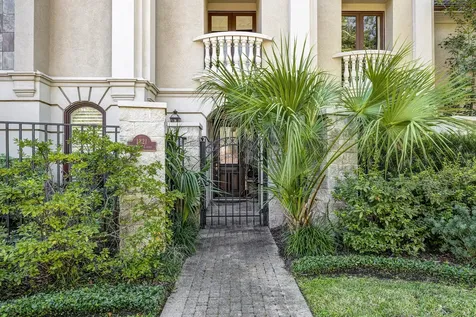 1221 Wynden Court Houston TX 77056