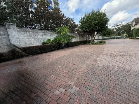 1221 Wynden Court Houston TX 77056