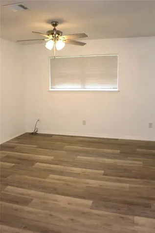 1802 Sleepy Creek Way Pearland TX 77581