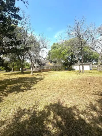 127 N Mechanic Street Bellville TX 77418