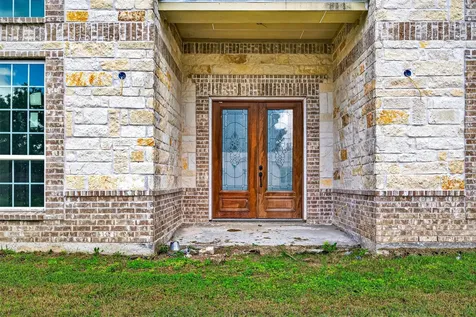 1013 Battlebell Road Highlands TX 77562