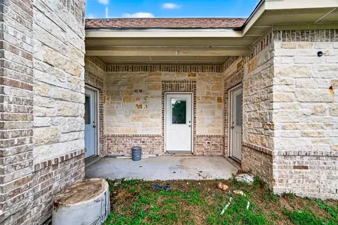 1013 Battlebell Road Highlands TX 77562