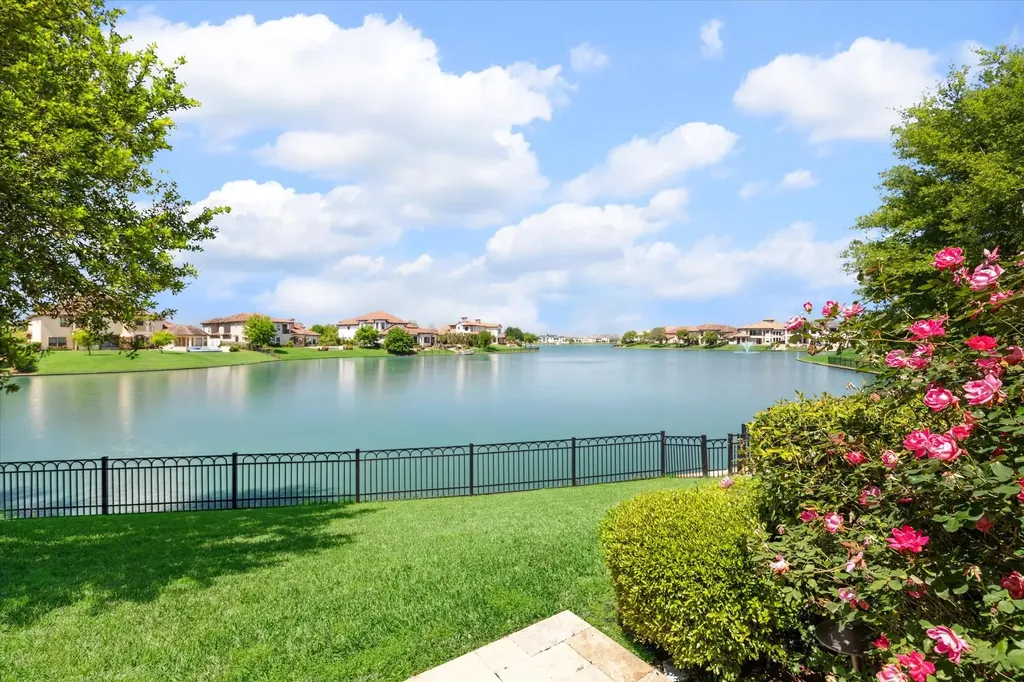 70 Sunset Park Lane Sugar Land TX 77479