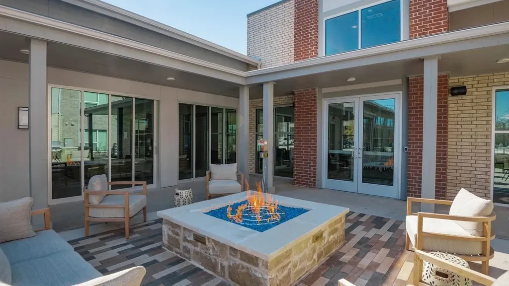 3400 Firewheel Parkway 03-302 Garland TX 75040