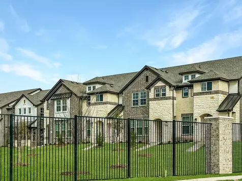 2920 Elle Drive Grand Prairie TX 75052