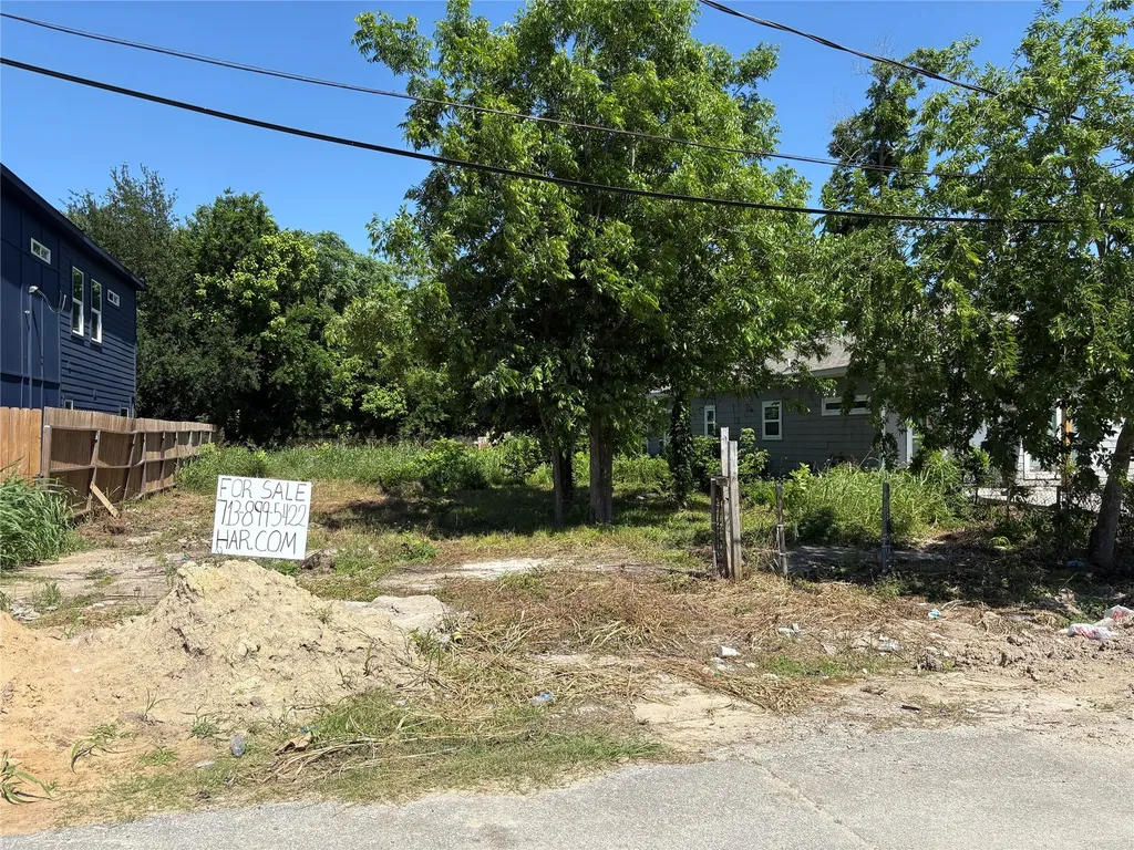 2714 Sam Wilson Street Houston TX 77020