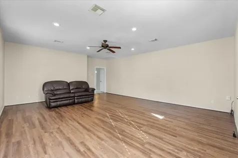 17325 Mclean Road Cr104 Pearland TX 77584
