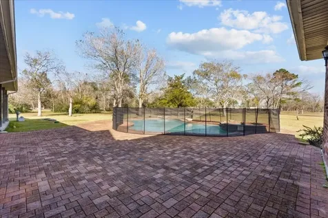 17325 Mclean Road Cr104 Pearland TX 77584