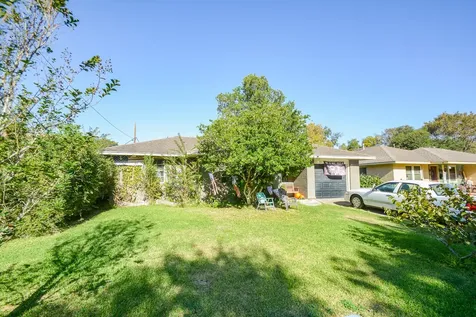 315 Greenwood Drive Hitchcock TX 77563