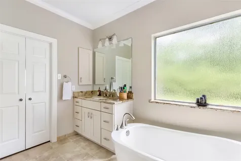 6123 Soaring Pine Court Kingwood TX 77345