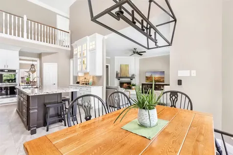 6123 Soaring Pine Court Kingwood TX 77345