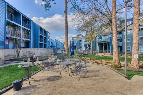 12500 Melville Drive 320b Montgomery TX 77356