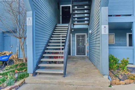 12500 Melville Drive 320b Montgomery TX 77356