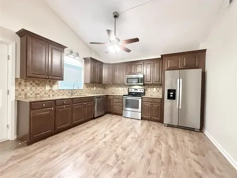 420 Winding Way Street Lake Jackson TX 77566