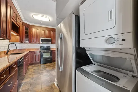 2100 Tanglewilde Street 51 Houston TX 77063