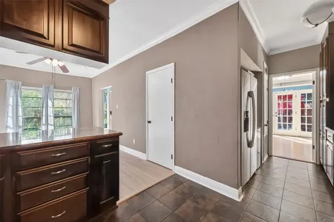 2100 Tanglewilde Street 51 Houston TX 77063