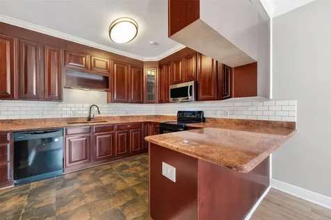 2100 Tanglewilde Street 51 Houston TX 77063