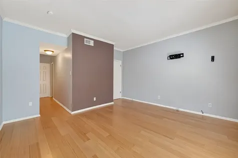 2100 Tanglewilde Street 51 Houston TX 77063