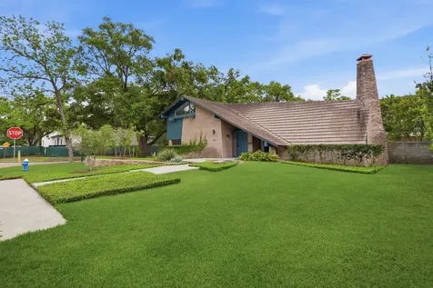 4603 Ivanhoe Street Houston TX 77027