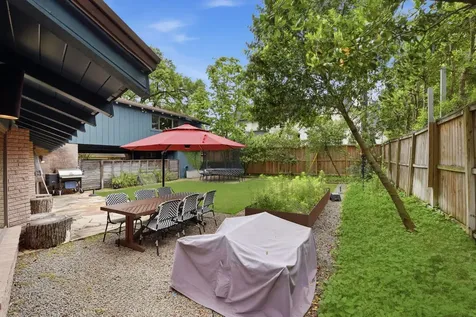 4603 Ivanhoe Street Houston TX 77027