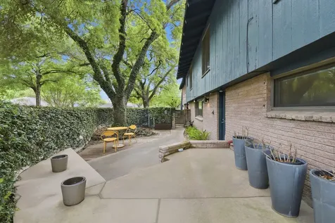 4603 Ivanhoe Street Houston TX 77027