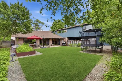 4603 Ivanhoe Street Houston TX 77027