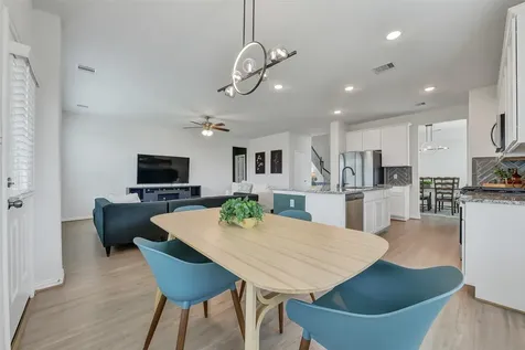5330 Camerford Court Alvin TX 77511