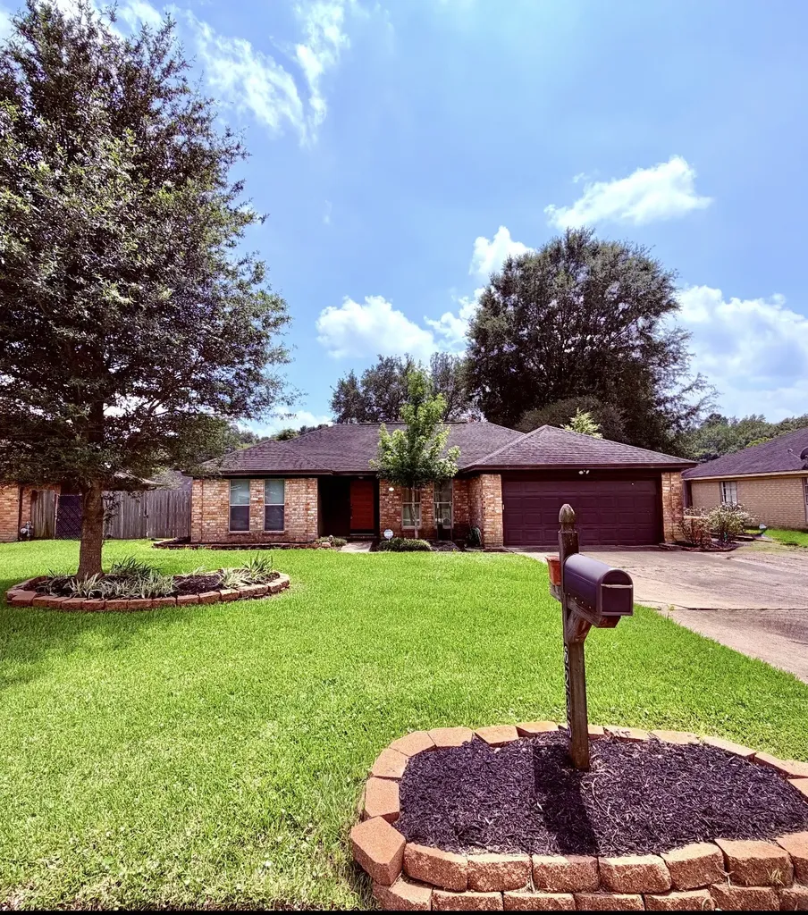 6235 Navajo Trail Beaumont TX 77708