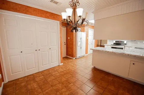 6235 Navajo Trail Beaumont TX 77708