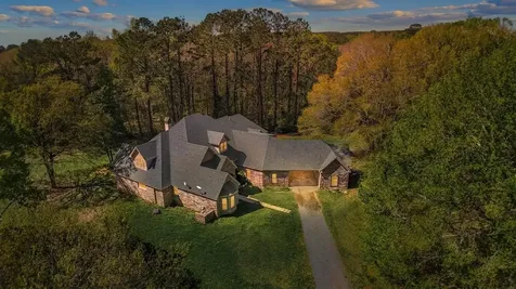 4720 State Highway 21 E Hemphill TX 75948