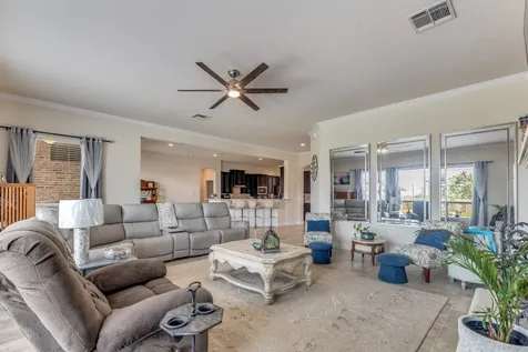 11219 Kings Point Boulevard Mont Belvieu TX 77535