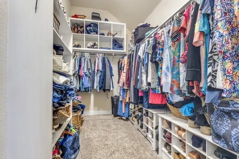 11219 Kings Point Boulevard Mont Belvieu TX 77535