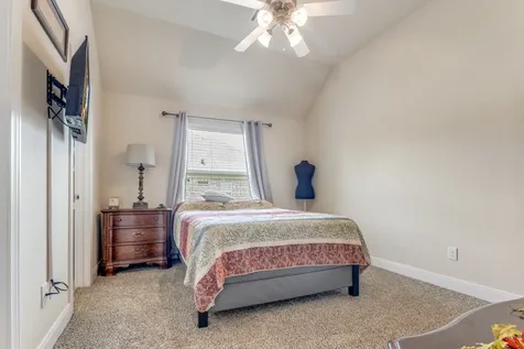 11219 Kings Point Boulevard Mont Belvieu TX 77535